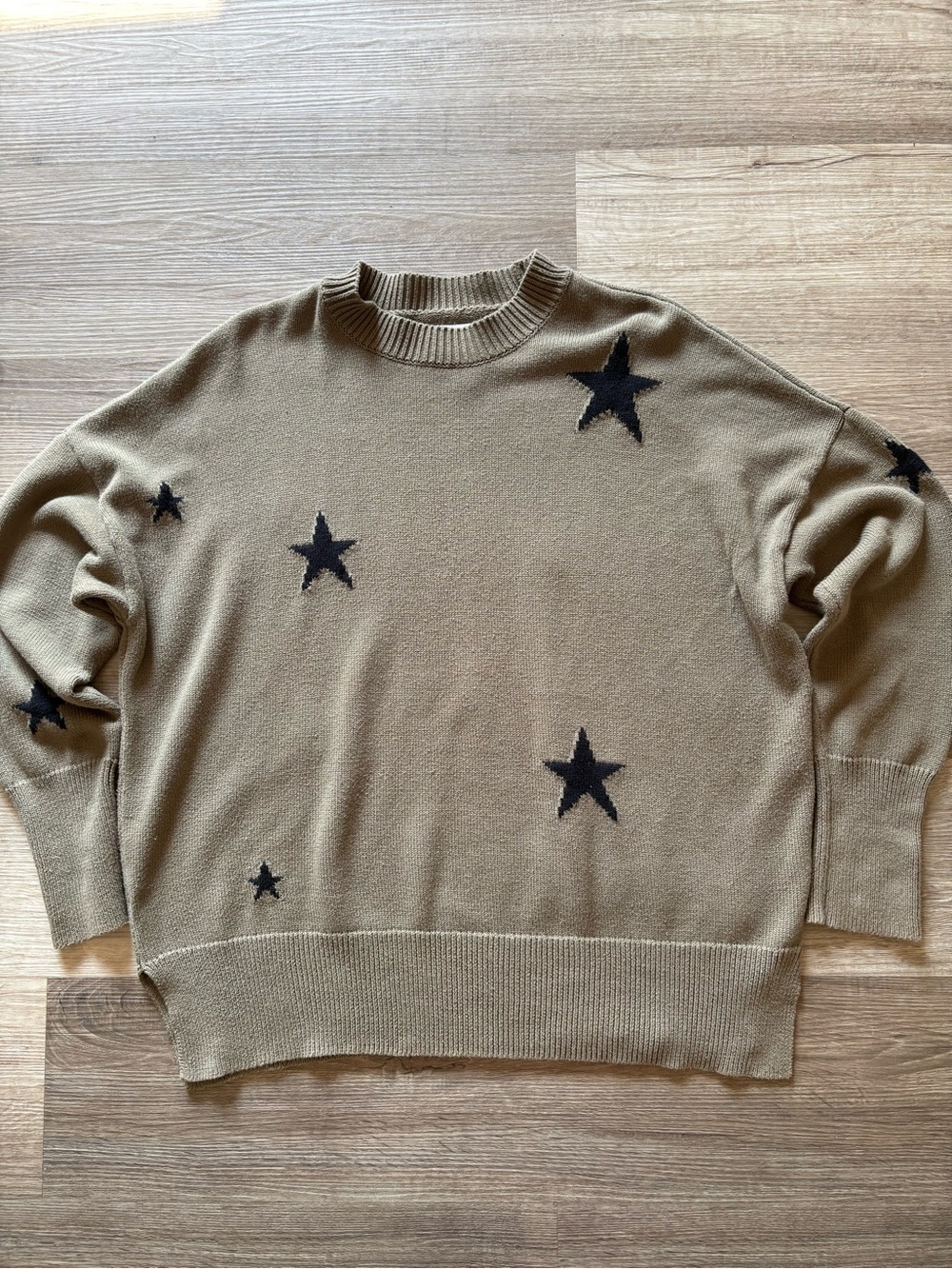pistola tan knit sweater with black star motif